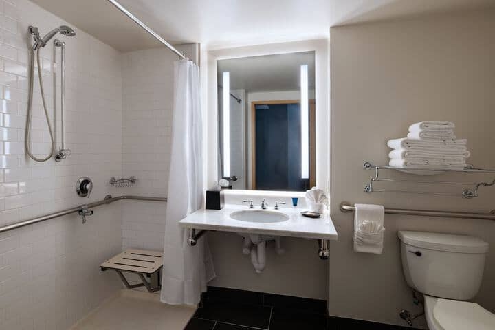 Room 8 of 20